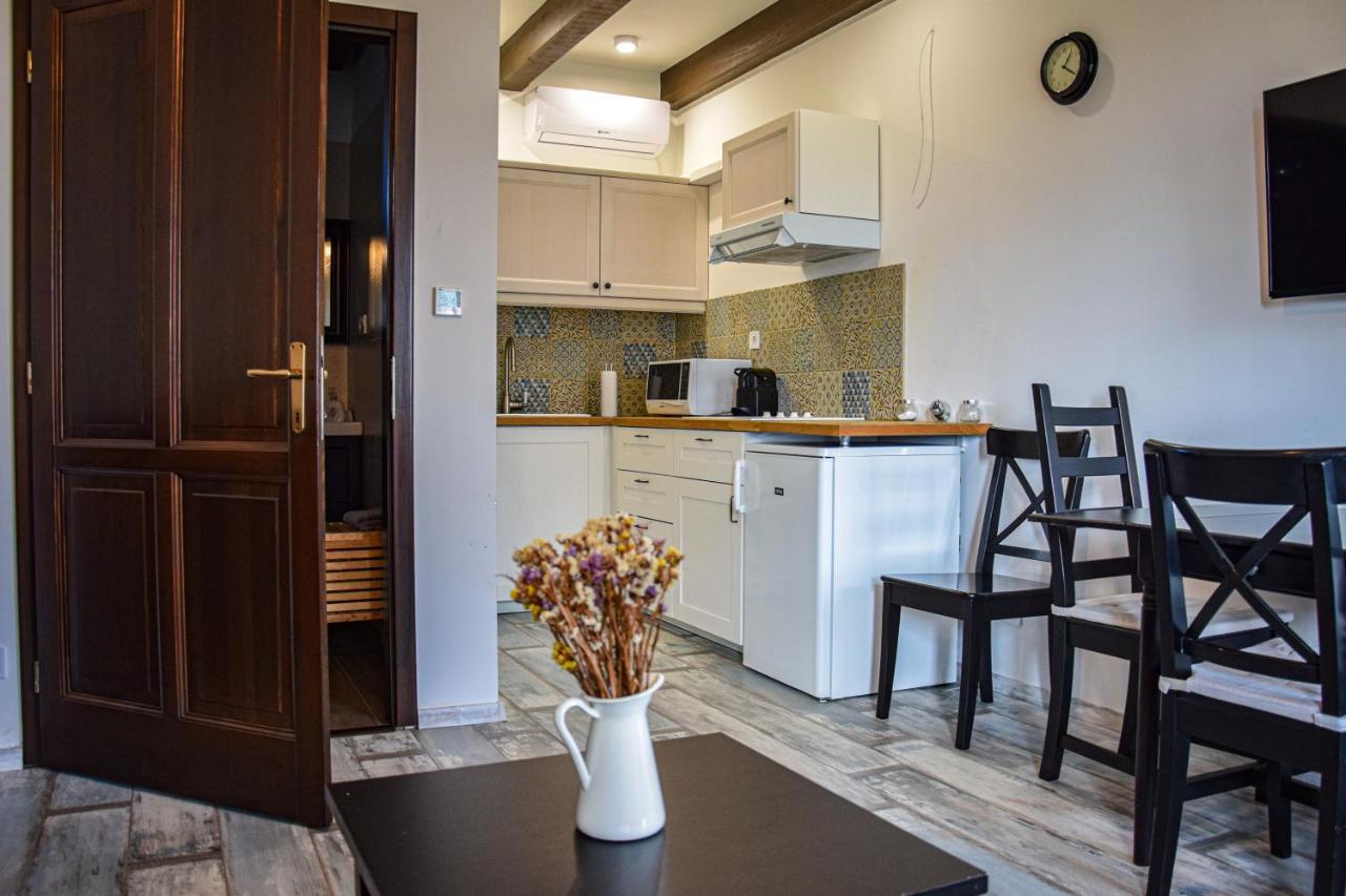 Leveleki Vendeghaz - Egeres Tanya Otel Dış mekan fotoğraf